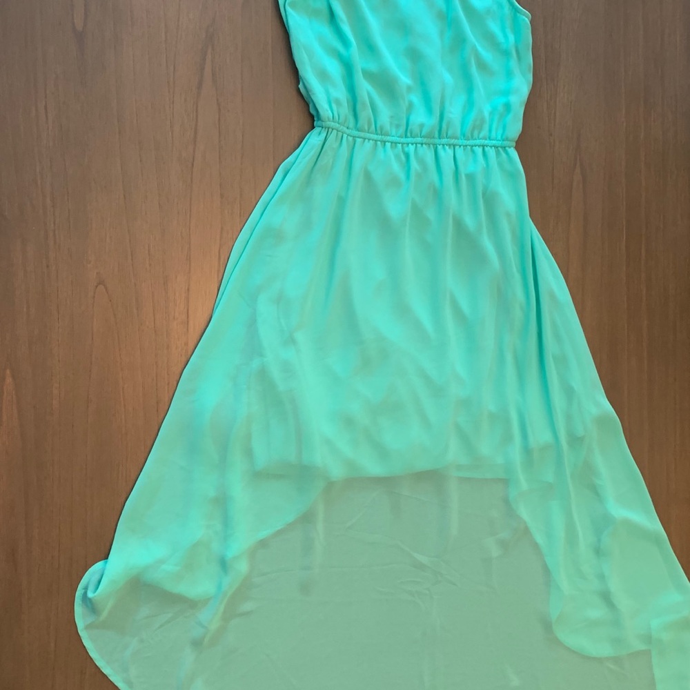 Women’s hi-low dress